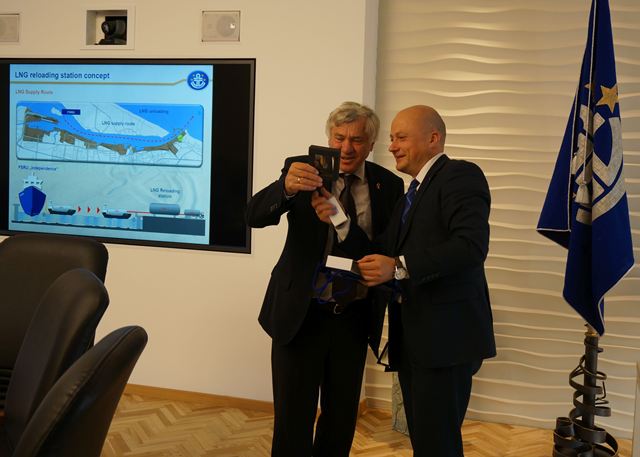 Bundestago delegacija domėjosi Klaipėdos uostu